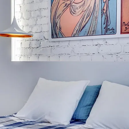 Appartement Blue Mandarin Solidarity Square