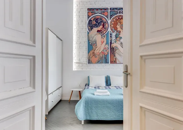 Blue Mandarin Solidarity Square