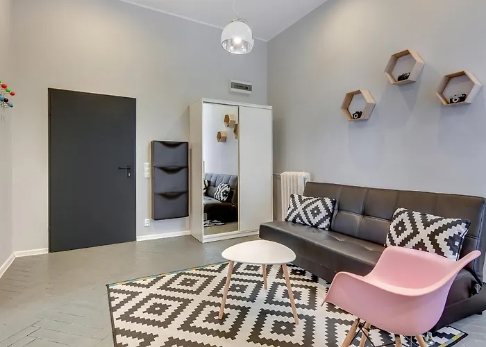 Blue Mandarin Solidarity Square Danzica