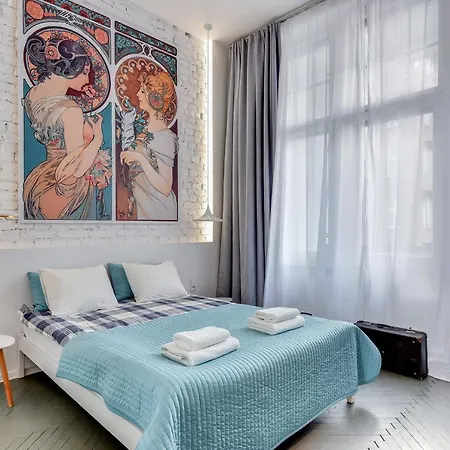 Apartment Blue Mandarin Solidarity Square *